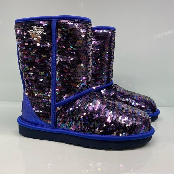 UGGClassic Short Sequin Navy Tonal Boots NEW In Box